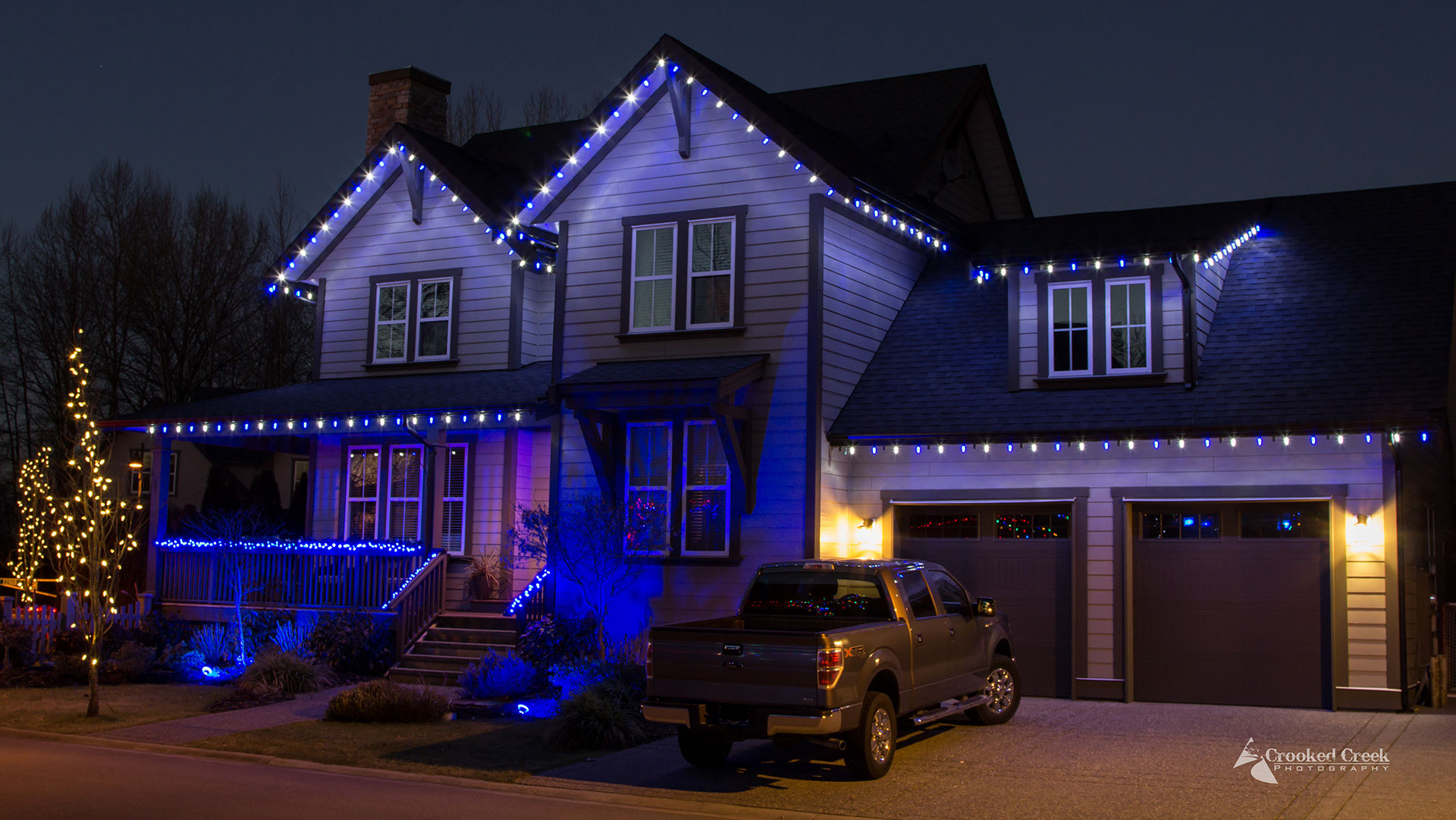 What Makes Gemstone Lights the Right Choice for Holiday Lighting